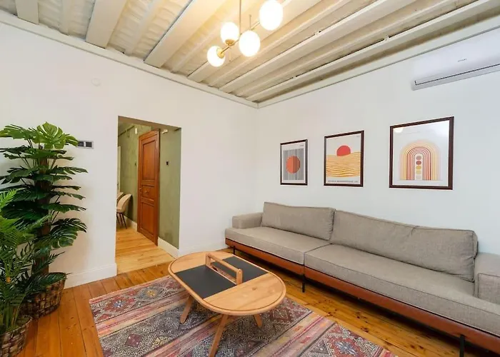 Maison Chic - Newly Renovated 3br In Center *