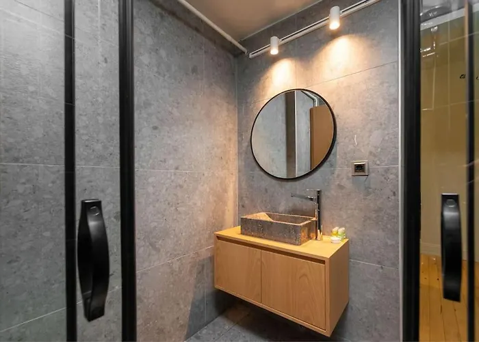 Maison Chic - Newly Renovated 3br In Center