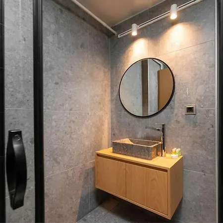Maison Chic - Newly Renovated 3br In Center