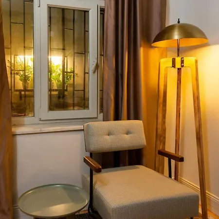 Maison Chic - Newly Renovated 3br In Center Apartament *