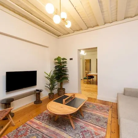 Maison Chic - Newly Renovated 3br In Center Apartment